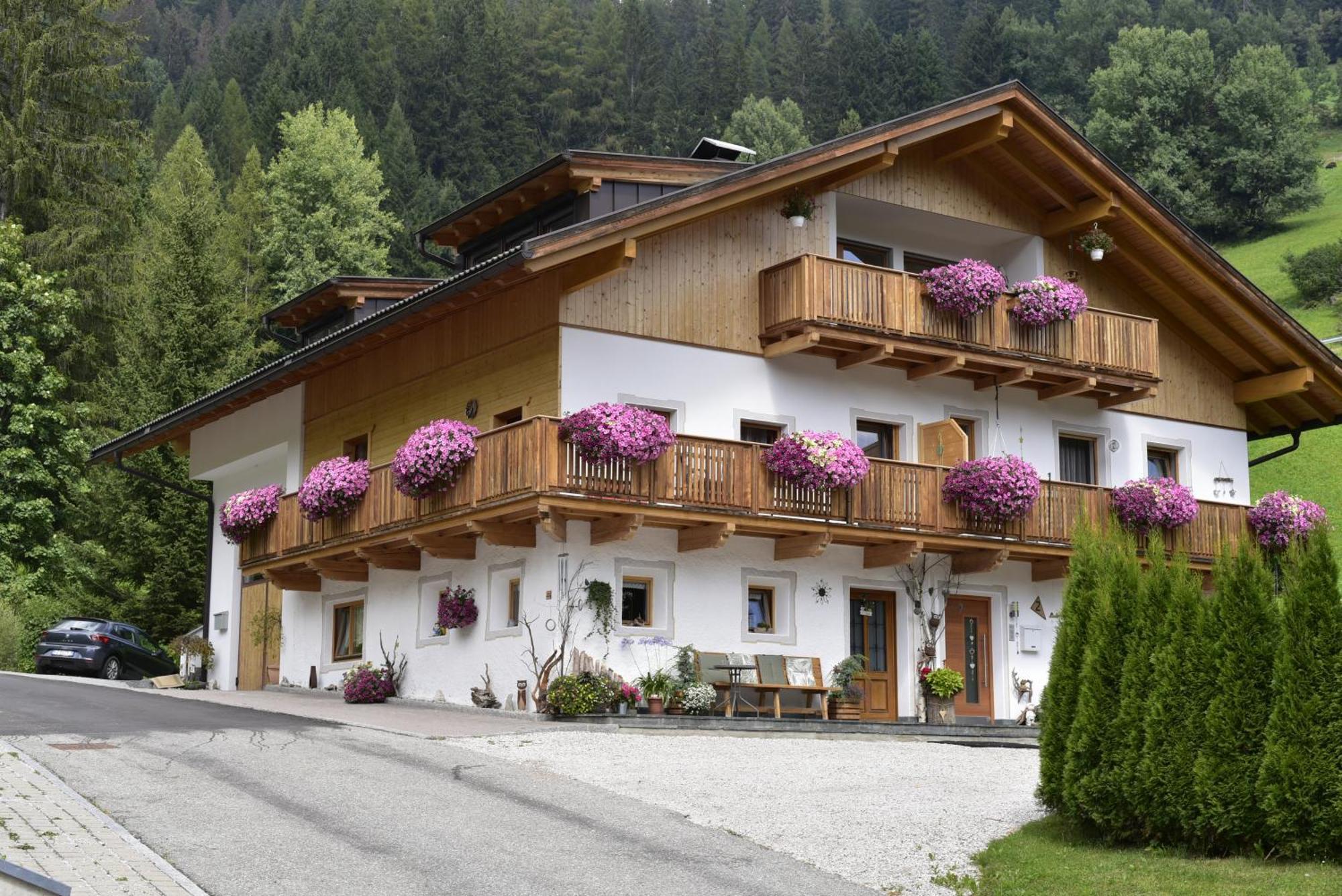 Apartement Schuster Lake Prags Braies Dış mekan fotoğraf